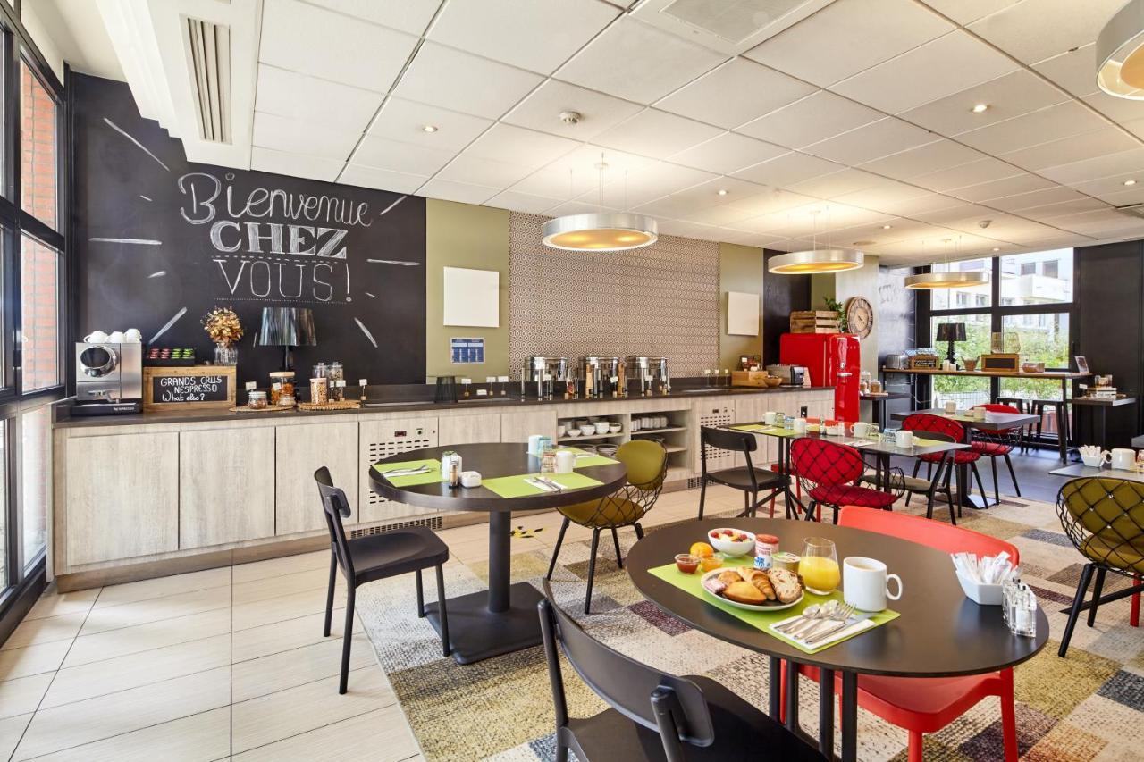 B&B Hotel Saint-Quentin-En-Yvelines Centre Gare 4 Etoiles Montigny-le-Bretonneux Exteriör bild