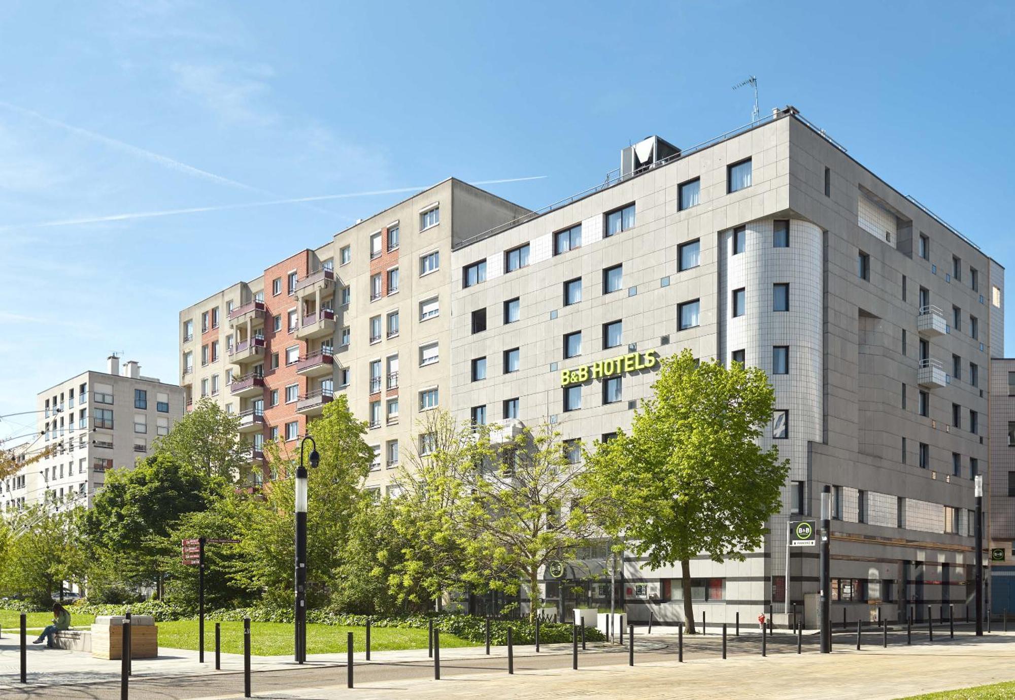 B&B Hotel Saint-Quentin-En-Yvelines Centre Gare 4 Etoiles Montigny-le-Bretonneux Exteriör bild